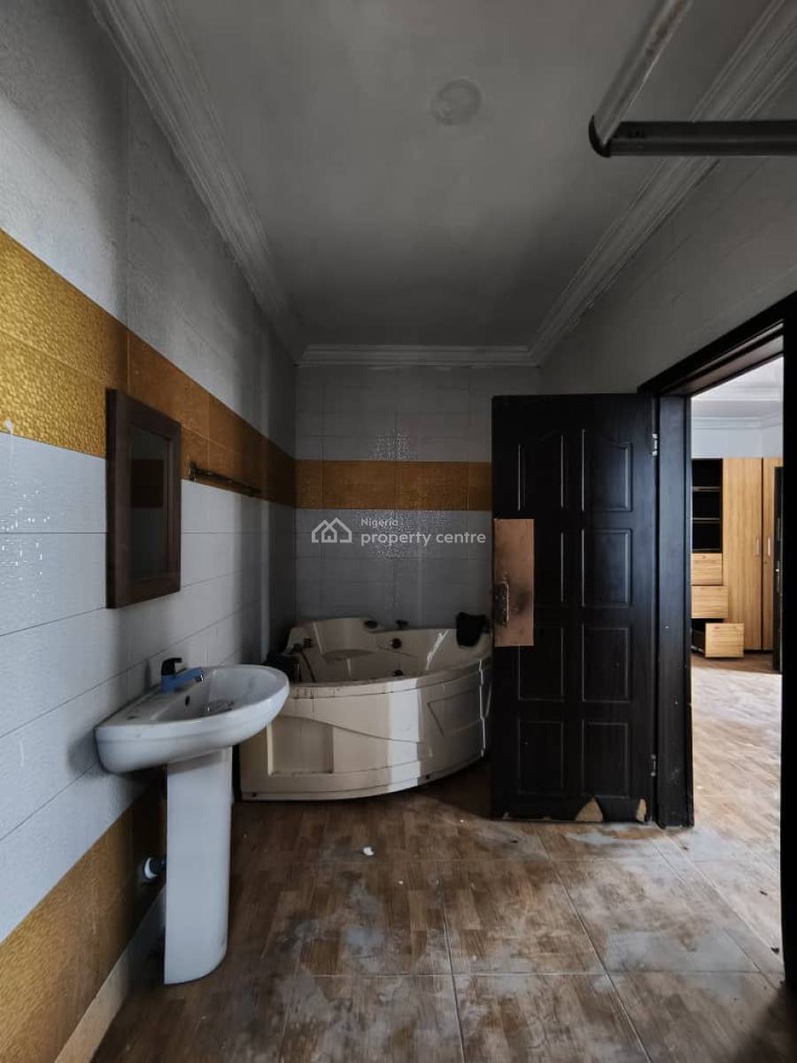 a Renovated 5 Bedrooms Fully Detached Duplex, Ikota, Lekki, Lagos, Detached Duplex for Rent