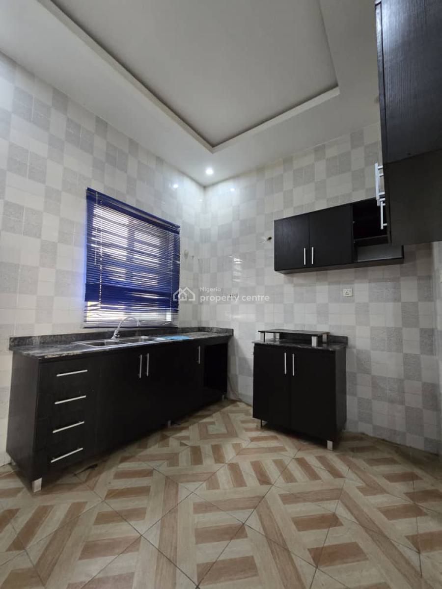 2 Bedroom Duplex, Omole Phase 2, Ikeja, Lagos, Detached Duplex for Rent