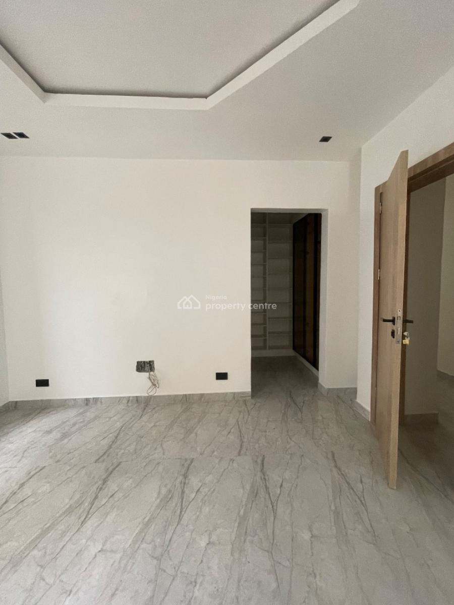 4 Units of Terraces -  Functional and Serviced 4 Bedrooms with a Room, Lekki Right, Lekki Phase 1, Lekki, Lagos, Terraced Duplex for Sale