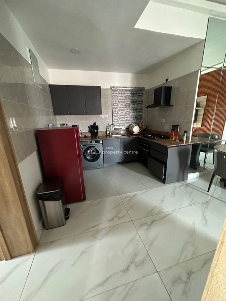 2 Bedroom Flat with Bq, Off Admiralty Way, Lekki Phase 1, Lekki, Lagos, Flat / Apartment for Sale