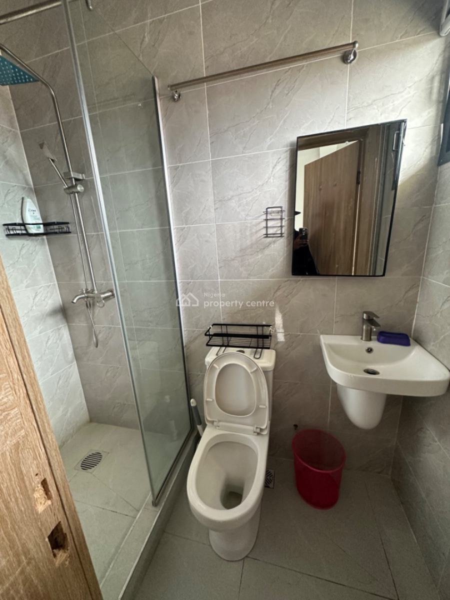 2 Bedroom Flat with Bq, Off Admiralty Way, Lekki Phase 1, Lekki, Lagos, Flat / Apartment for Sale