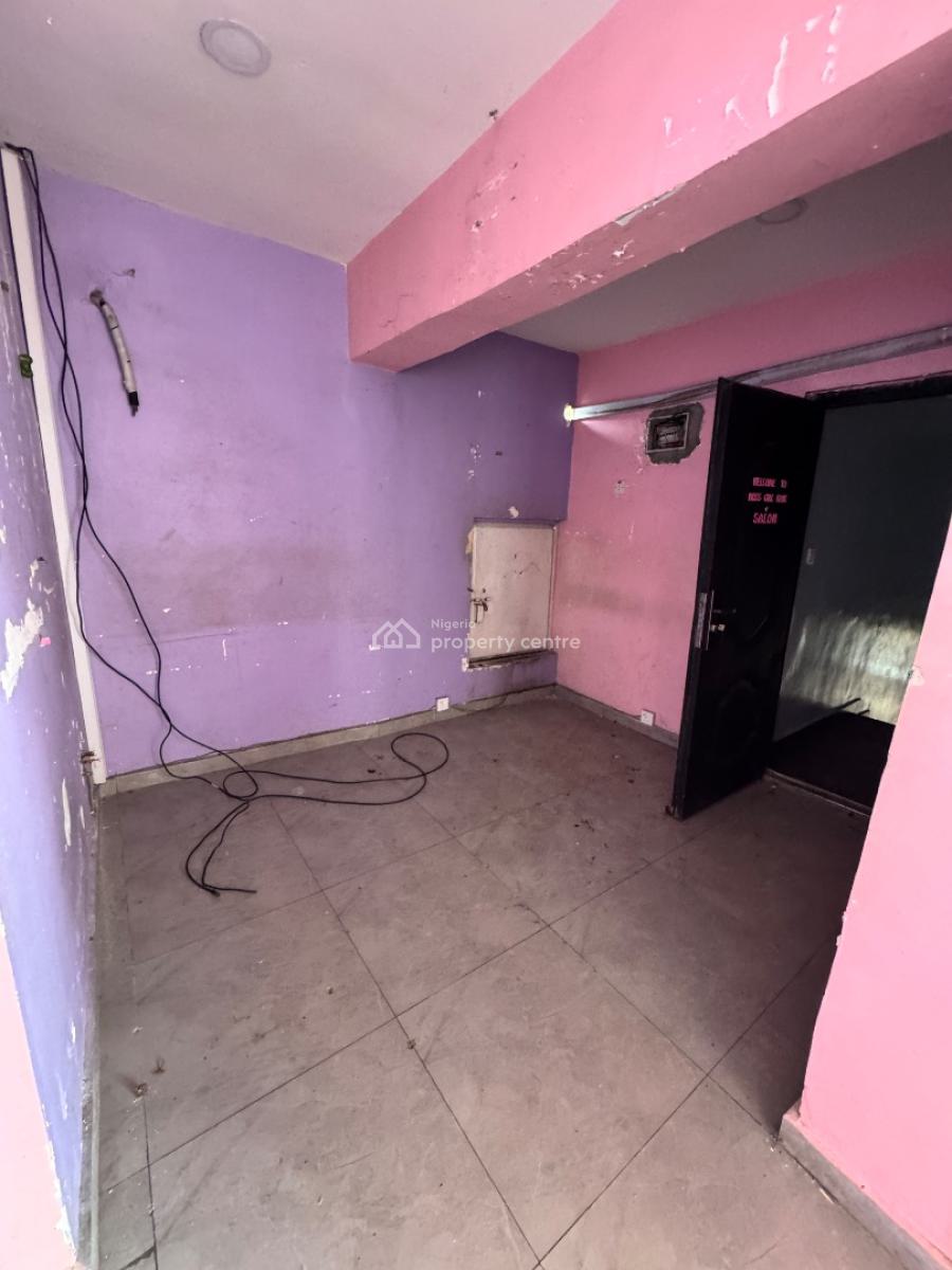 a Large Commercial Space with Show Glass in a Shopping Complex, Lekki Phase 1, Lekki, Lagos, Commercial Property for Rent