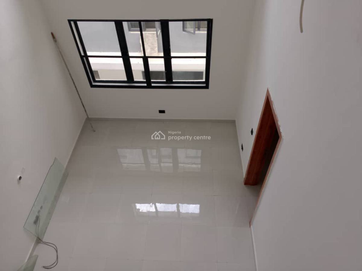 4 Bedroom Semi Detached House with Room Boys Quarters, Lekki Phase 1, Lekki, Lagos, Semi-detached Duplex for Rent