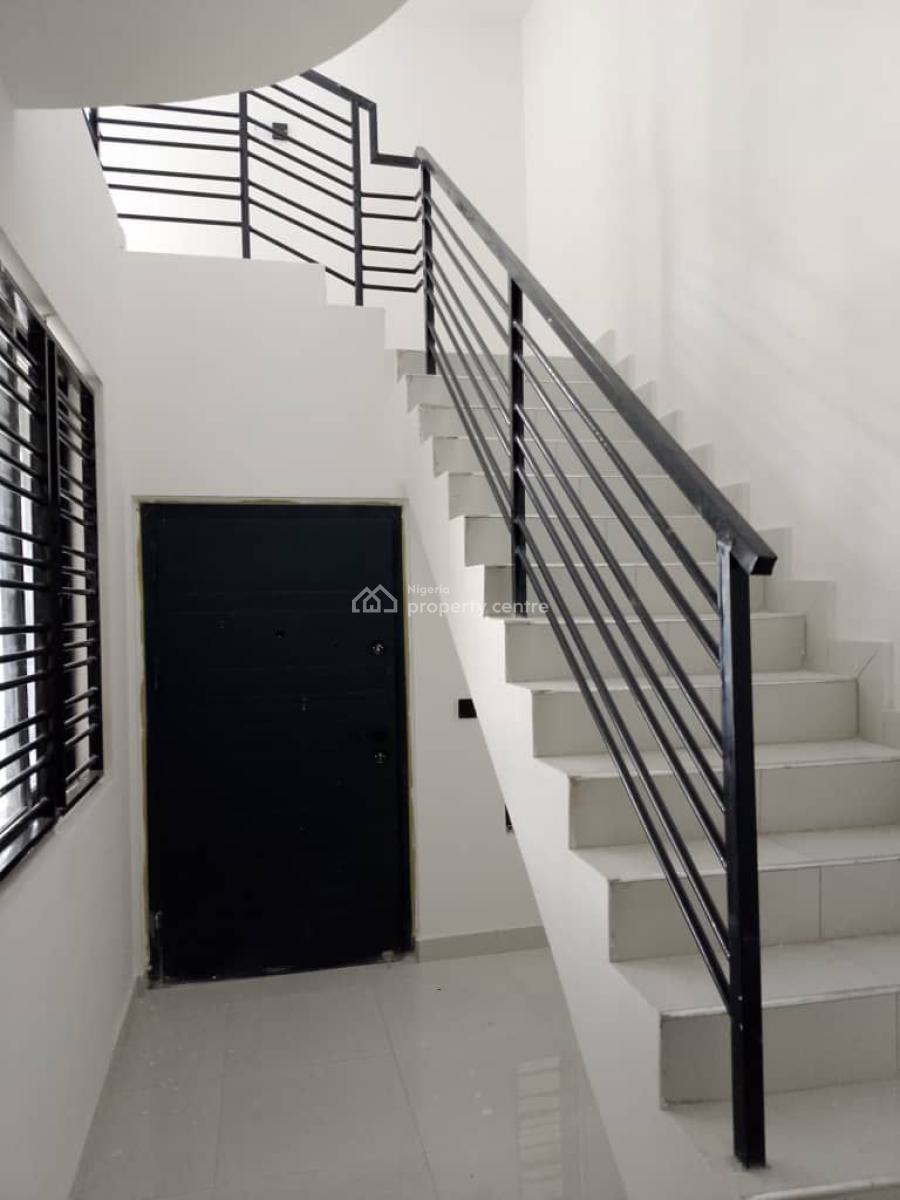 4 Bedroom Semi Detached House with Room Boys Quarters, Lekki Phase 1, Lekki, Lagos, Semi-detached Duplex for Rent