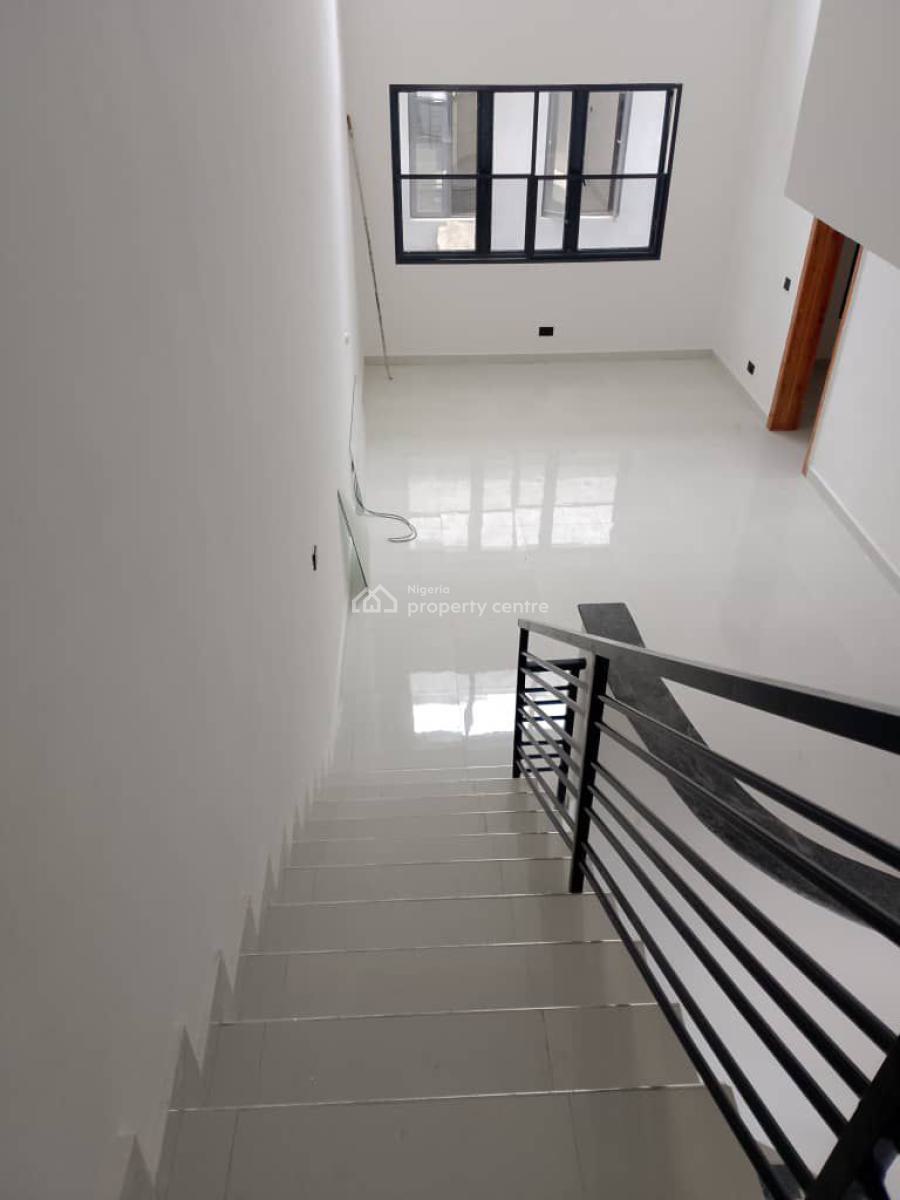 4 Bedroom Semi Detached House with Room Boys Quarters, Lekki Phase 1, Lekki, Lagos, Semi-detached Duplex for Rent