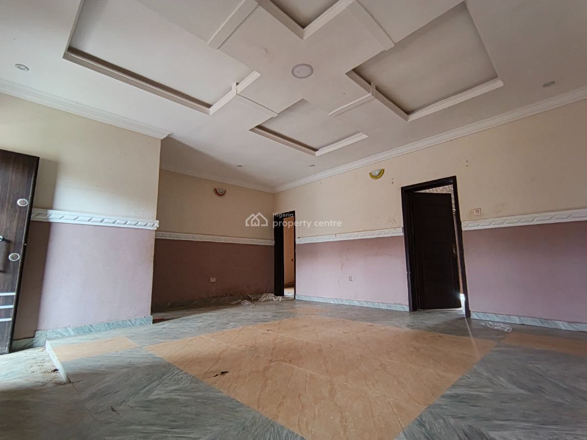 2 Bedroom Flat, Elepe Ijede Road, Ikorodu, Lagos, Flat / Apartment for Rent