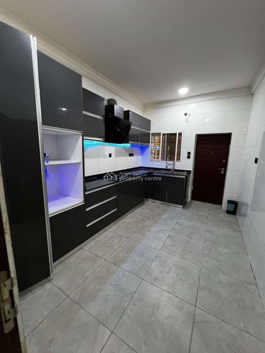 Luxury 4 Bedroom Terrace Duplex, Guzape District, Abuja, Terraced Duplex for Rent