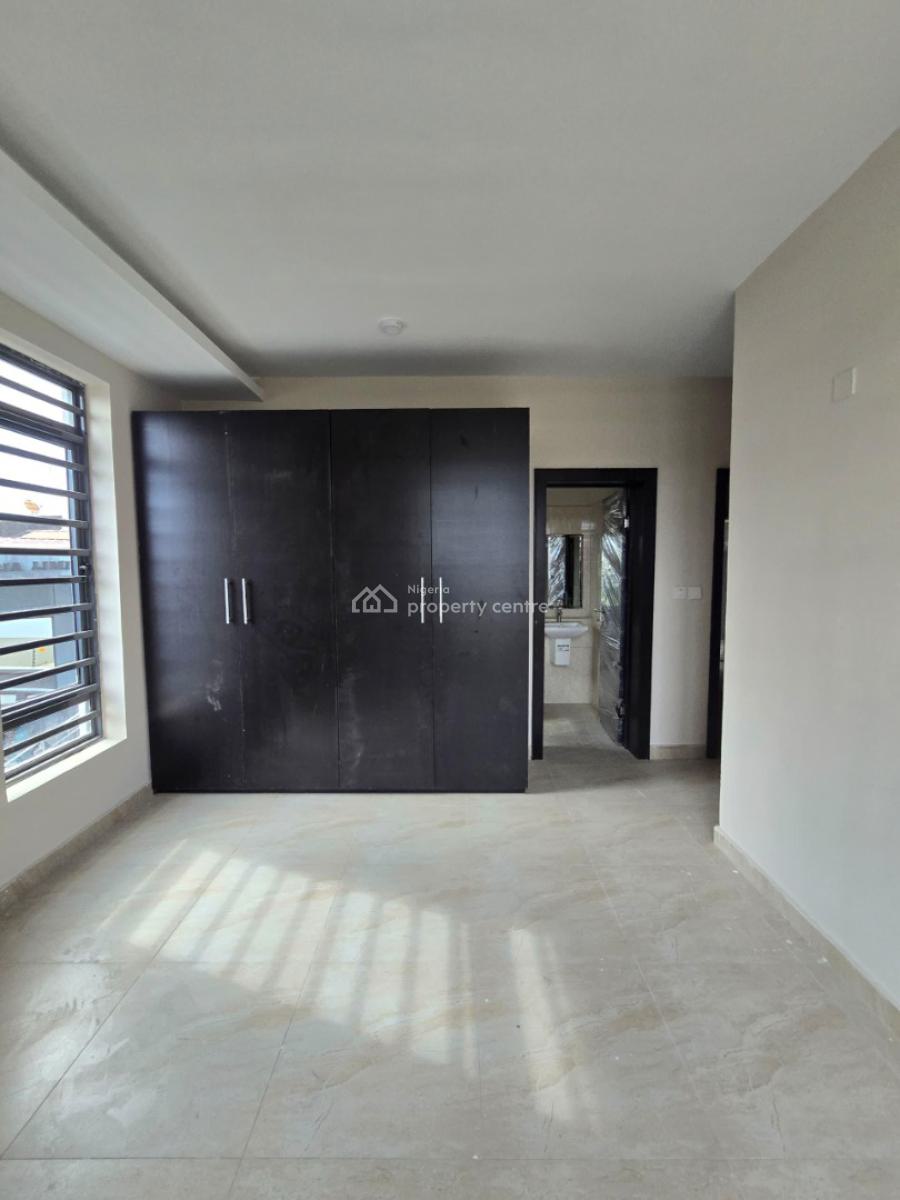 Luxury 3 Bedroom Apartment with Bq and Elevator, Lekki Phase 1, Lekki, Lagos, Flat / Apartment for Sale