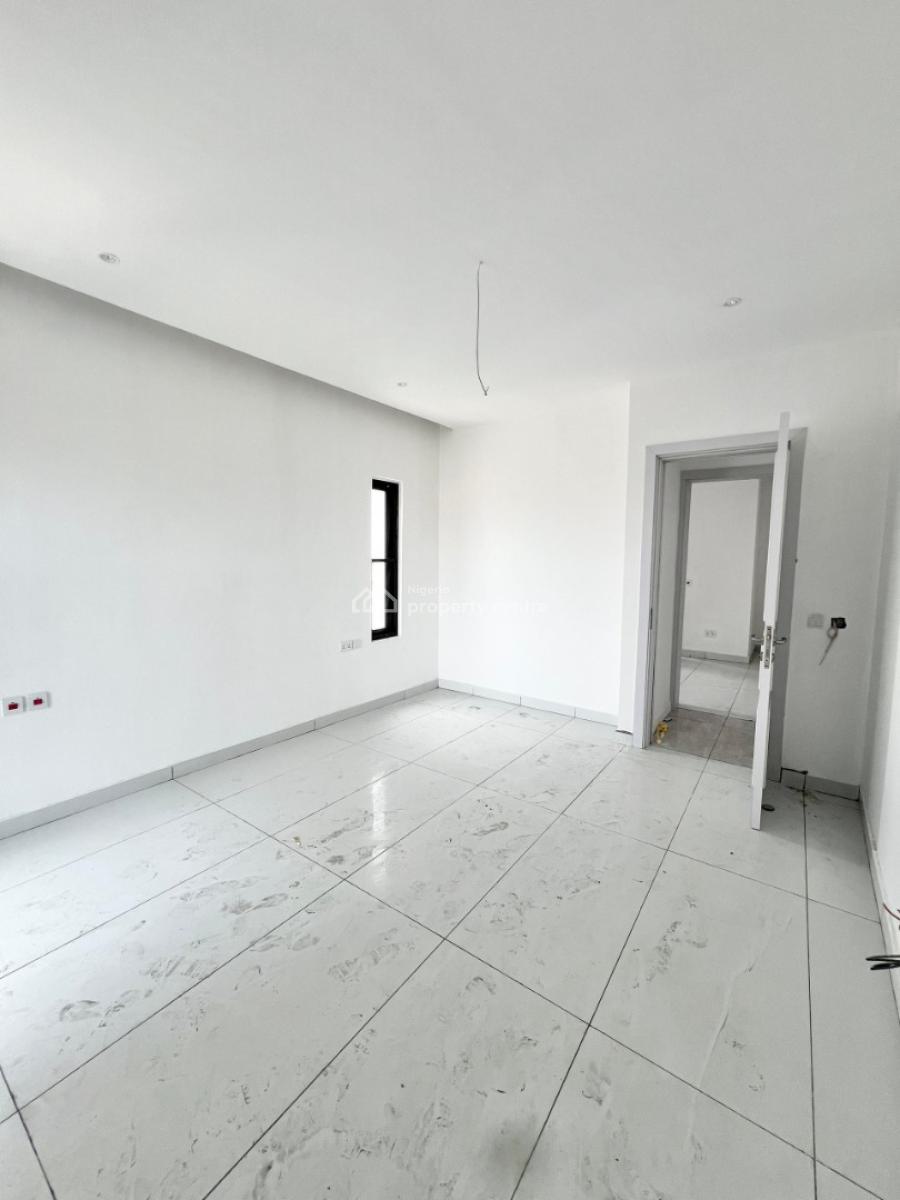2 Bedrooms Flat with Bq, Lekki, Lagos, Flat / Apartment for Sale