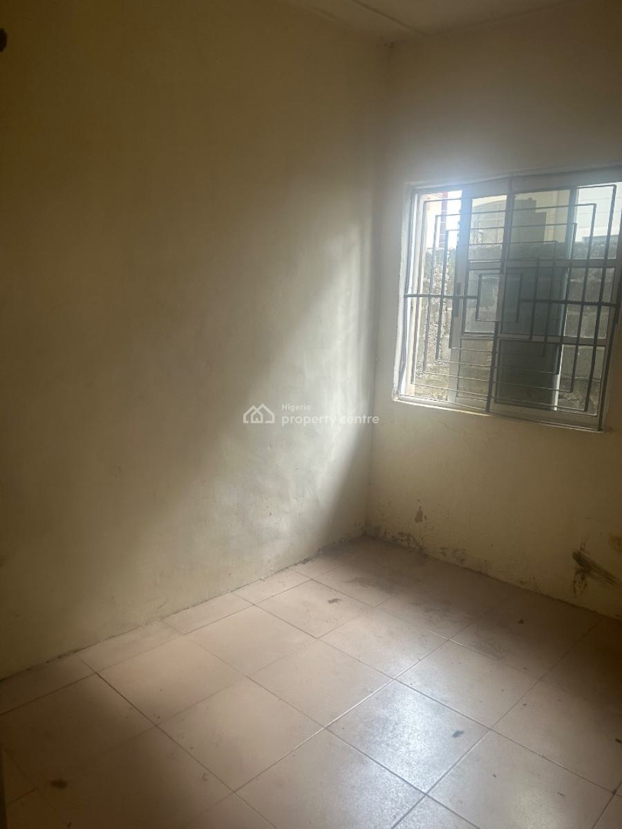 Two Bedroom Apartment, Jemi Alade, Alimosho, Lagos, Flat / Apartment for Rent