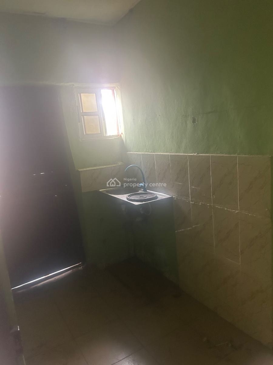 Two Bedroom Apartment, Jemi Alade, Alimosho, Lagos, Flat / Apartment for Rent
