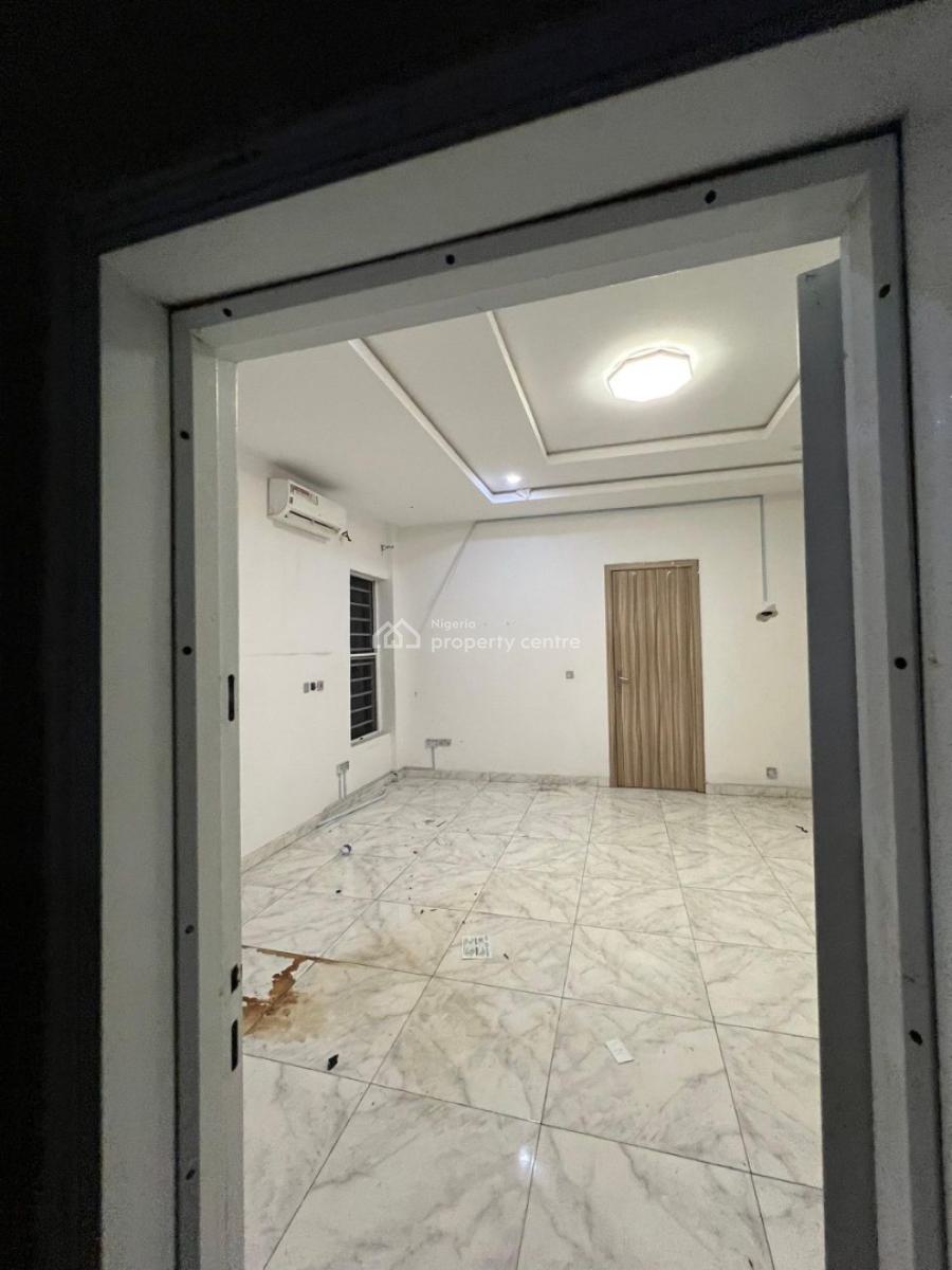 Nice Master Bedroom, Royal Pine Estate, Orchid Road, Lekki, Lagos, Self Contain (single Rooms) for Rent