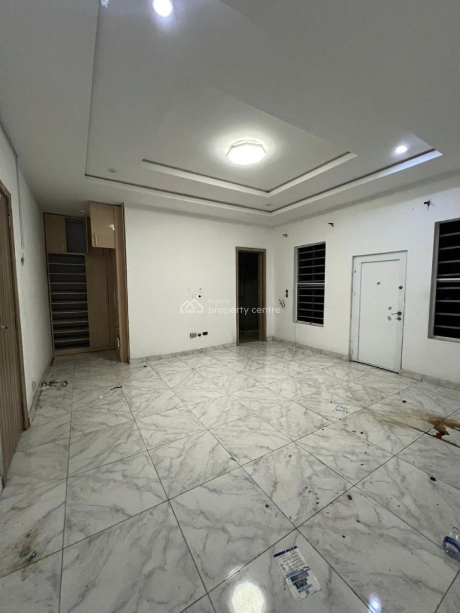 Nice Master Bedroom, Royal Pine Estate, Orchid Road, Lekki, Lagos, Self Contain (single Rooms) for Rent
