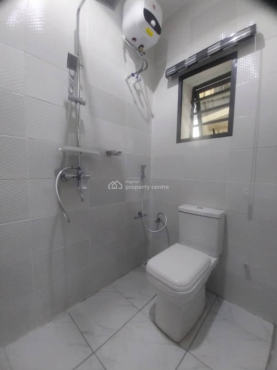 Exotic 1 Bedroom Flat with Federal Light  Upstairs, Shell Cooperative Estate Eneka Link Road Off G U Akeh Road Eliozu, Eneka, Port Harcourt, Rivers, Flat / Apartment for Rent