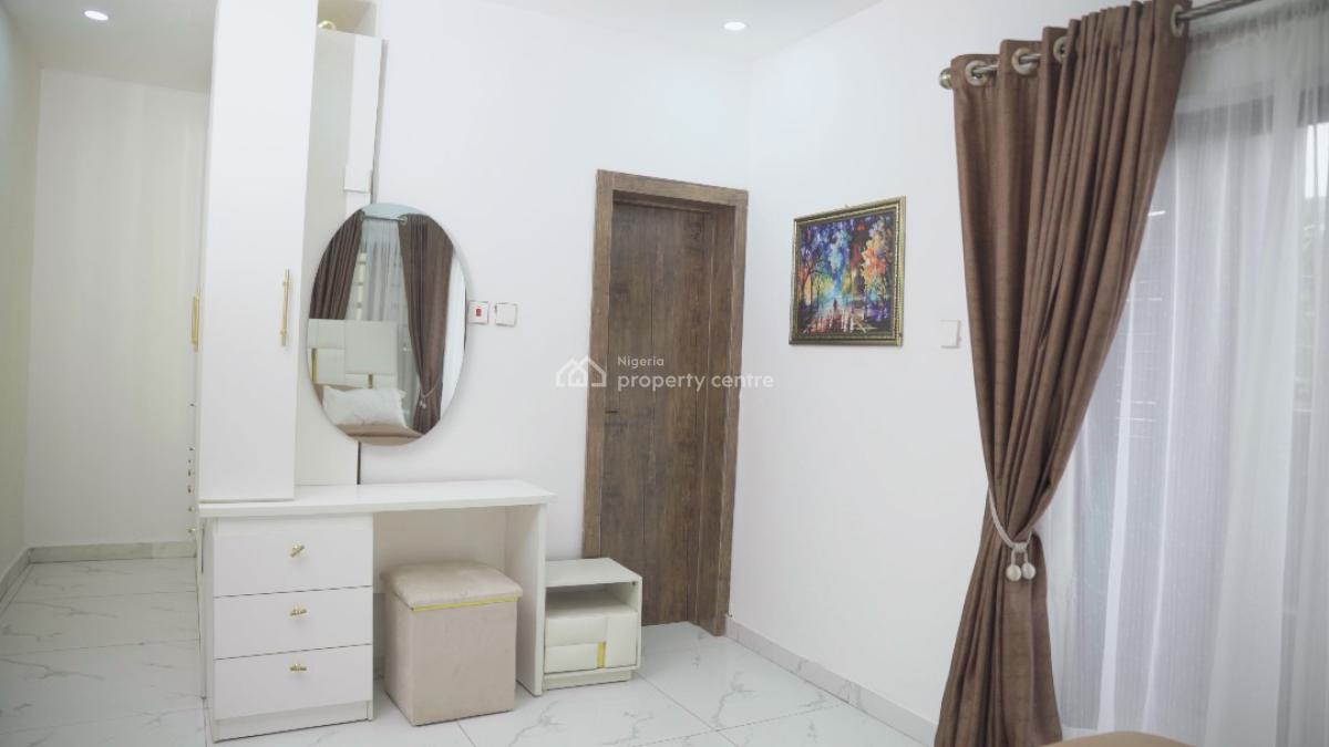 4bedroom Duplex Apartment, Wasimi Primary Health Centre, Maryland, Lagos, Flat / Apartment Short Let