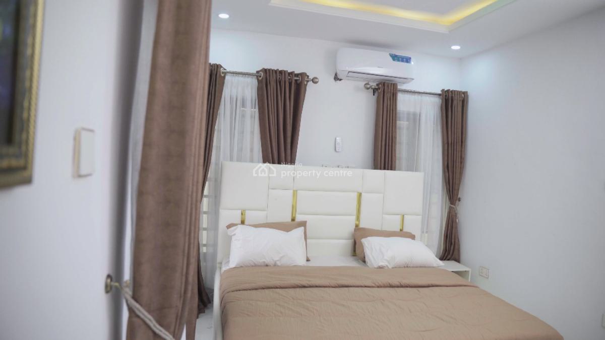 4bedroom Duplex Apartment, Wasimi Primary Health Centre, Maryland, Lagos, Flat / Apartment Short Let
