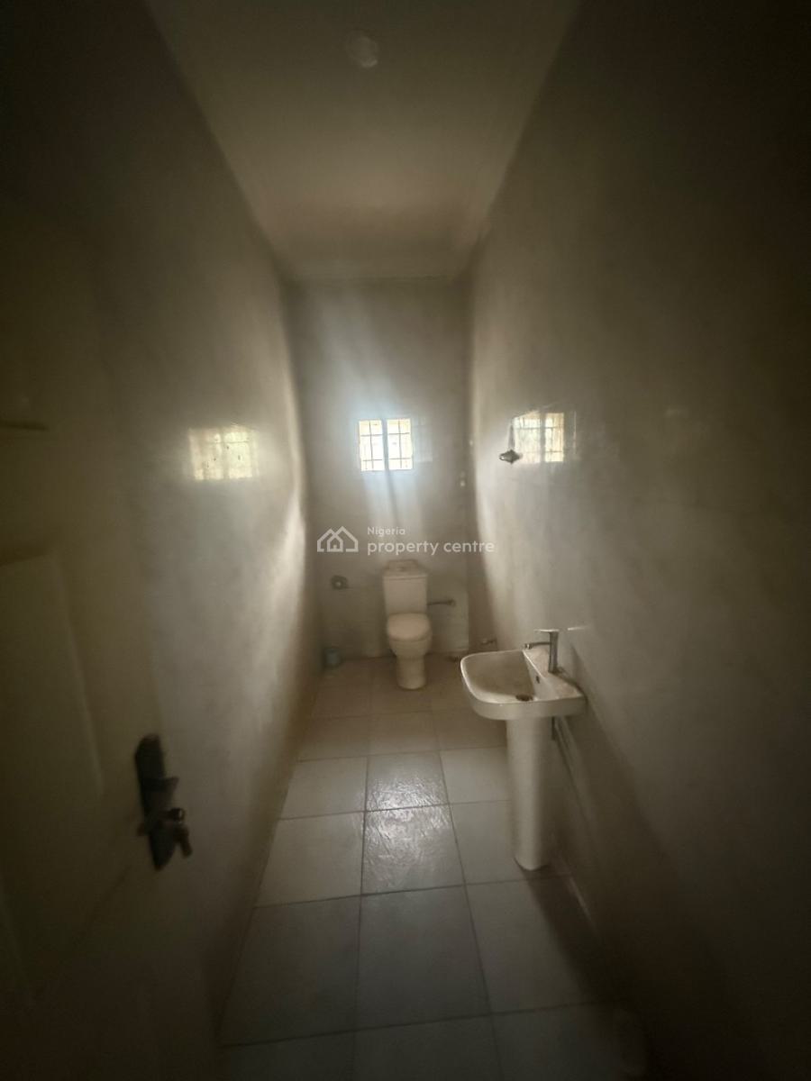 Approximately 1,100m²  Space, Living Faith Axis, Katampe, Abuja, Office Space for Rent