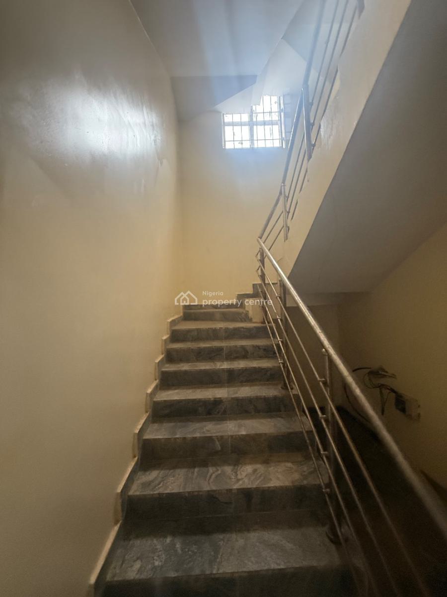 Approximately 1,100m²  Space, Living Faith Axis, Katampe, Abuja, Office Space for Rent