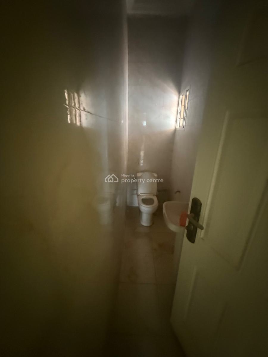 Approximately 1,100m²  Space, Living Faith Axis, Katampe, Abuja, Office Space for Rent