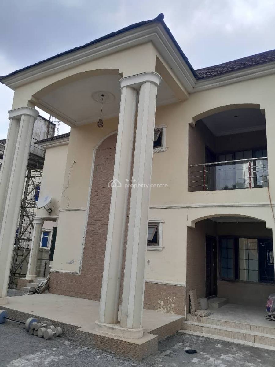 Well Renovated 3 Bedroom Spacious Apartment, Tarred Road, Katampe, Abuja, Flat / Apartment for Rent