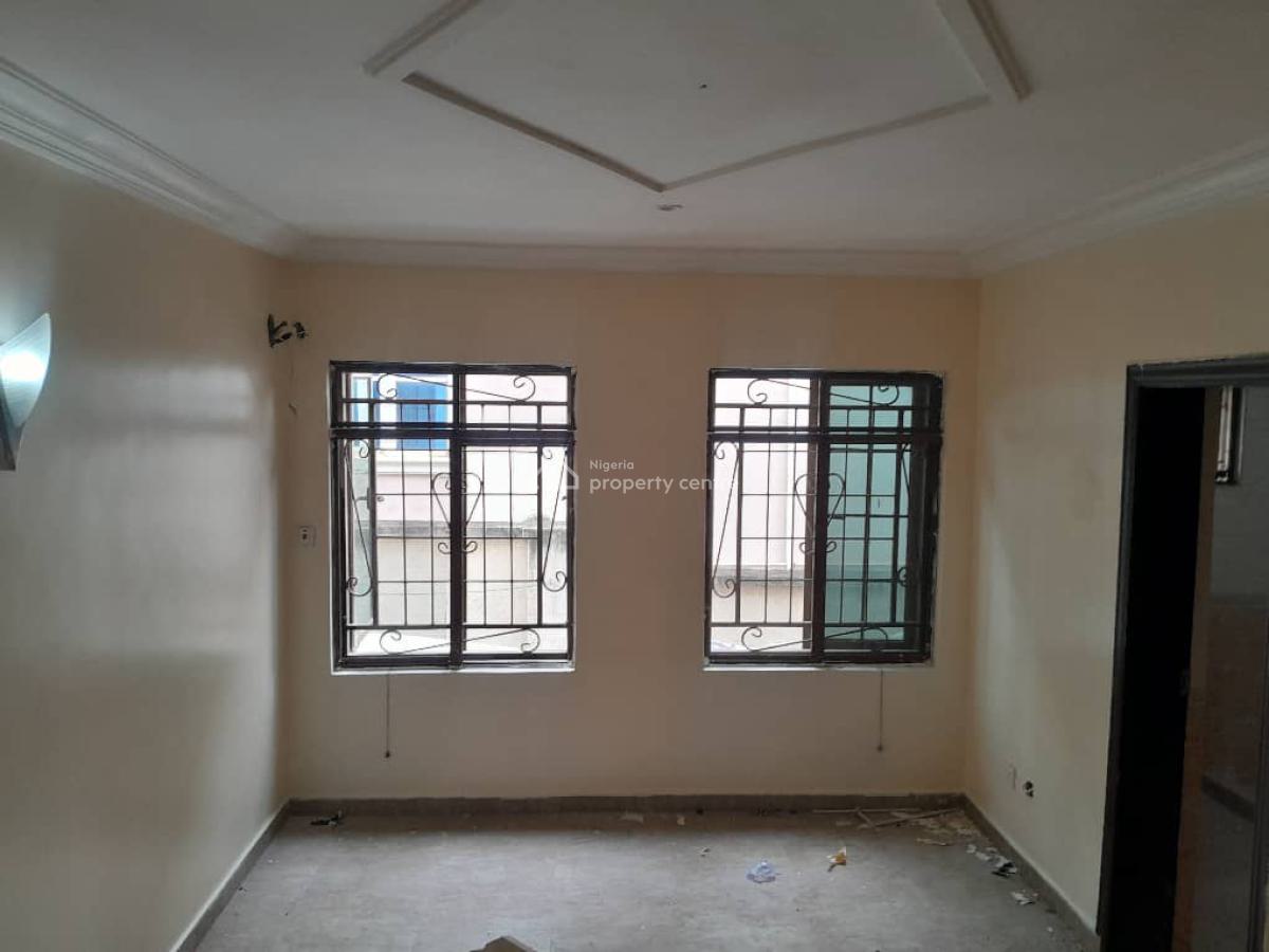 Well Renovated 3 Bedroom Spacious Apartment, Tarred Road, Katampe, Abuja, Flat / Apartment for Rent