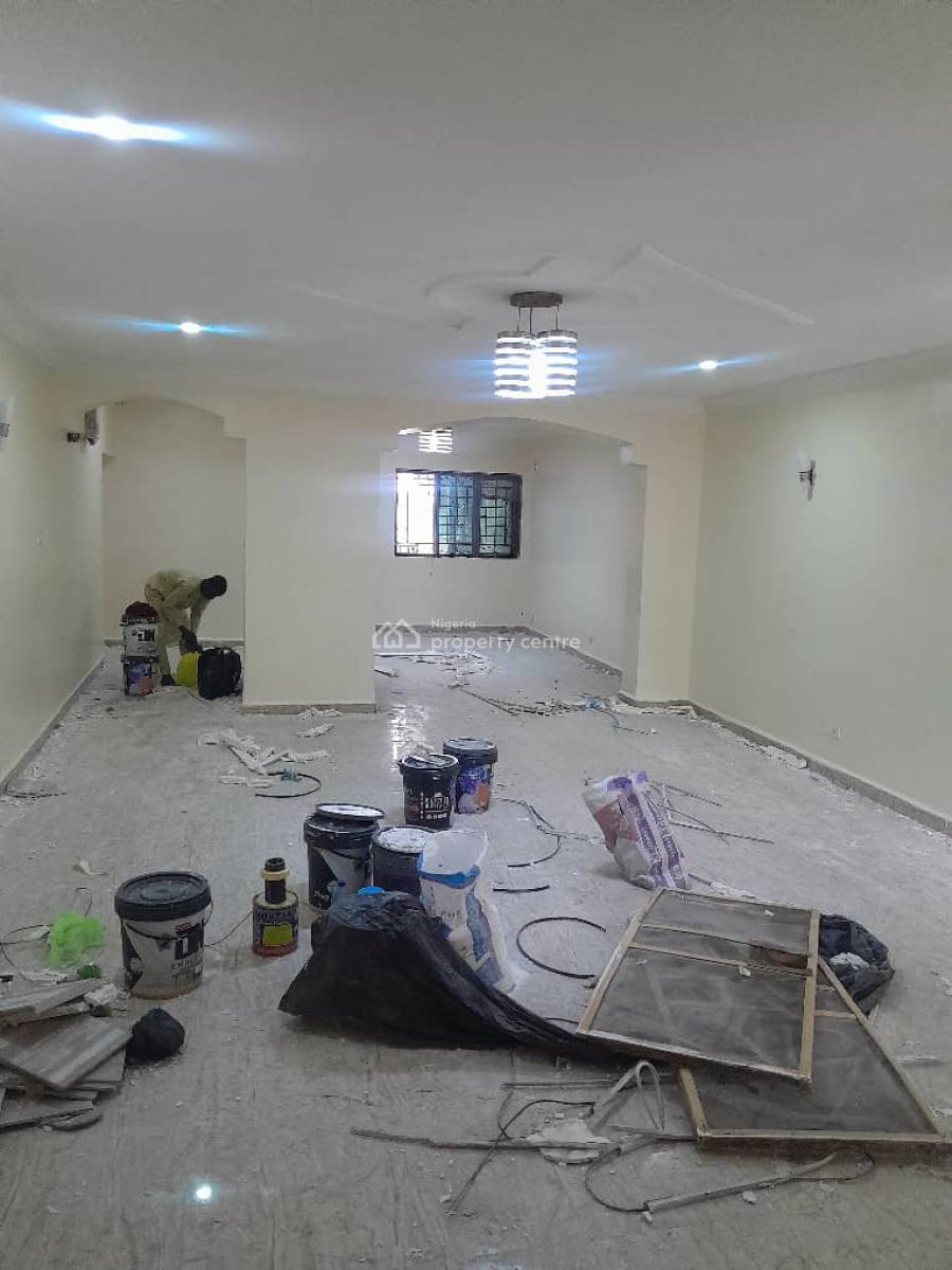Well Renovated 3 Bedroom Spacious Apartment, Tarred Road, Katampe, Abuja, Flat / Apartment for Rent
