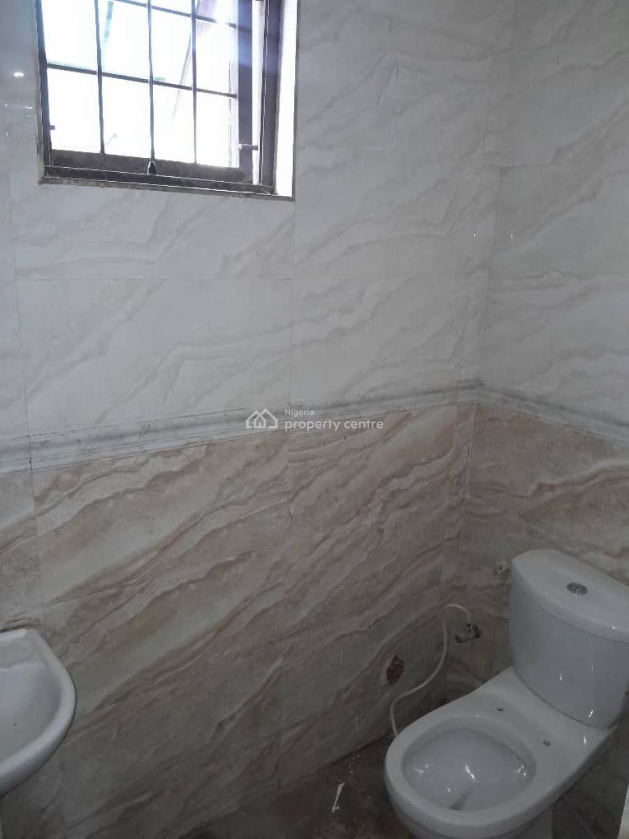 Well Renovated 3 Bedroom Spacious Apartment, Tarred Road, Katampe, Abuja, Flat / Apartment for Rent