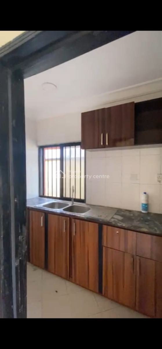 2 Bedrooms Apartment, Off Admiralty Way, Lekki Phase 1, Lekki, Lagos, Flat / Apartment for Rent