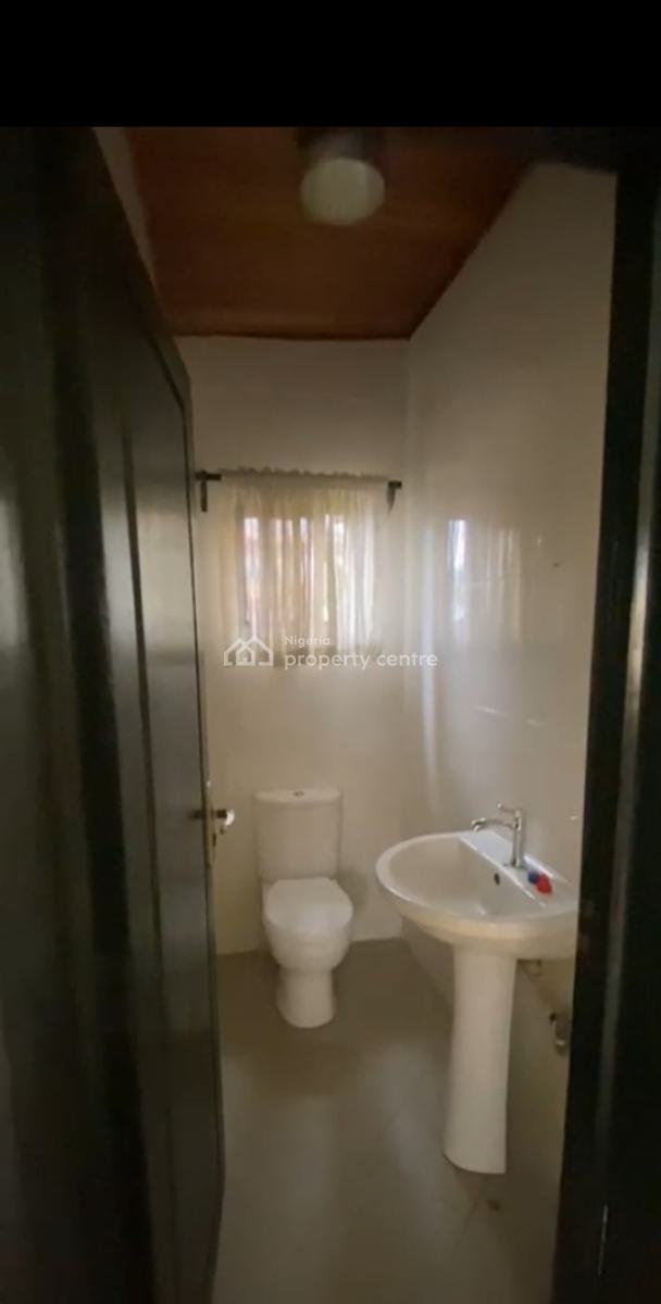 2 Bedrooms Apartment, Off Admiralty Way, Lekki Phase 1, Lekki, Lagos, Flat / Apartment for Rent