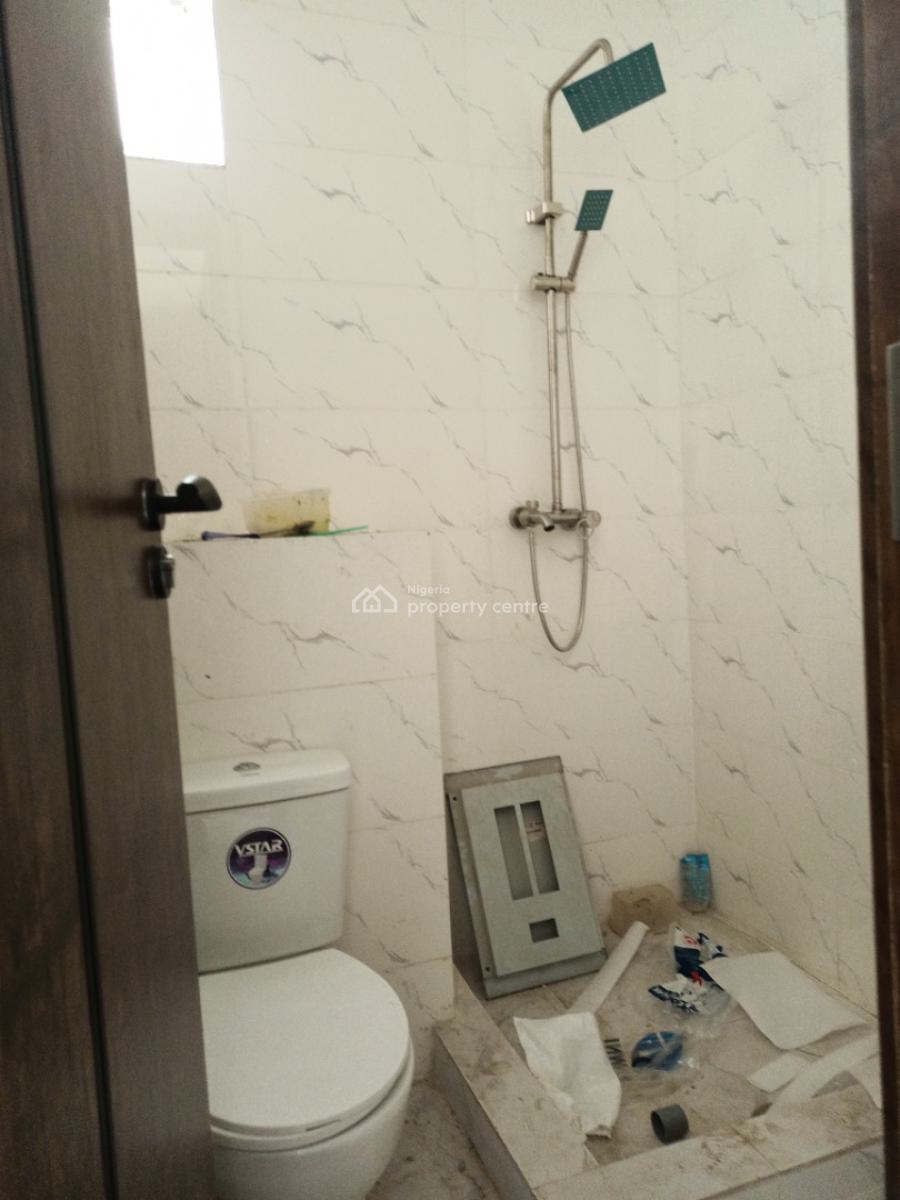 2 Bedroom Apartment with Spacious Room, Ikate Elegushi, Lekki, Lagos, Block of Flats for Sale