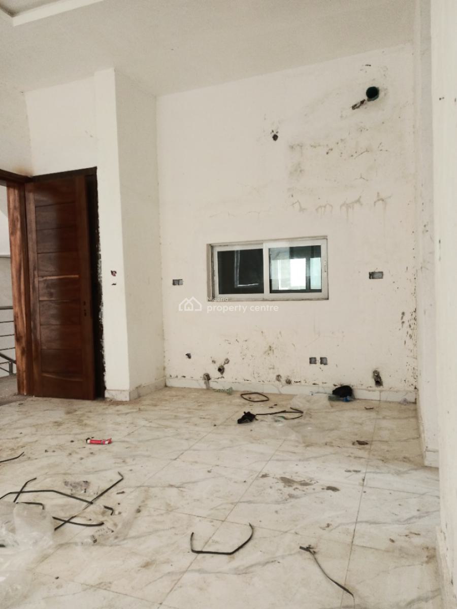 2 Bedroom Apartment with Spacious Room, Ikate Elegushi, Lekki, Lagos, Block of Flats for Sale