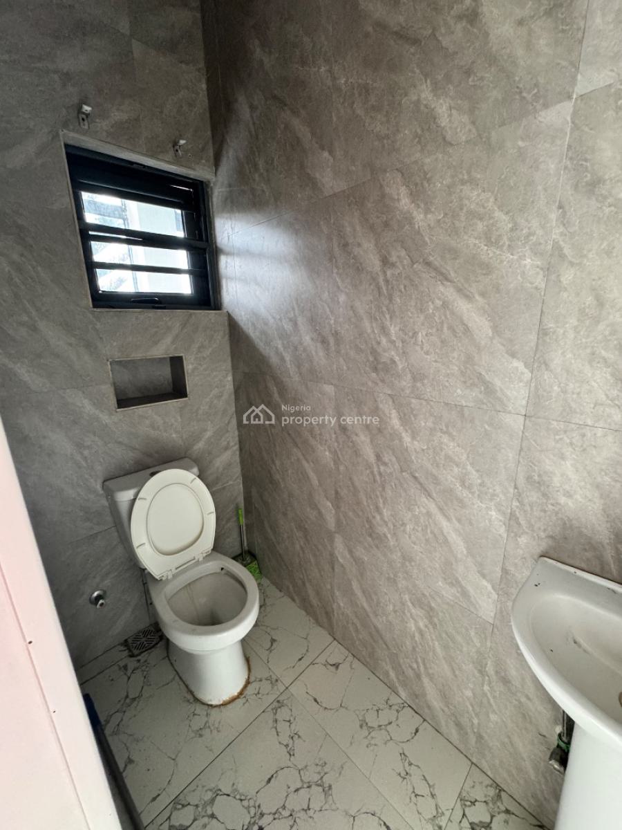 Commercial Space, Lekki Phase 1, Lekki, Lagos, Commercial Property for Rent