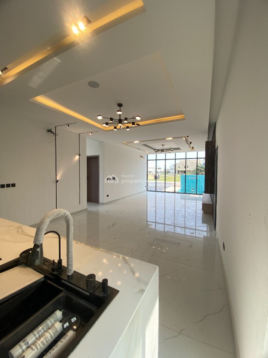 5-bedroom Semi-detached Duplex, Cowrie Creek Estate, Ikate, Lekki, Lagos, Semi-detached Duplex for Sale