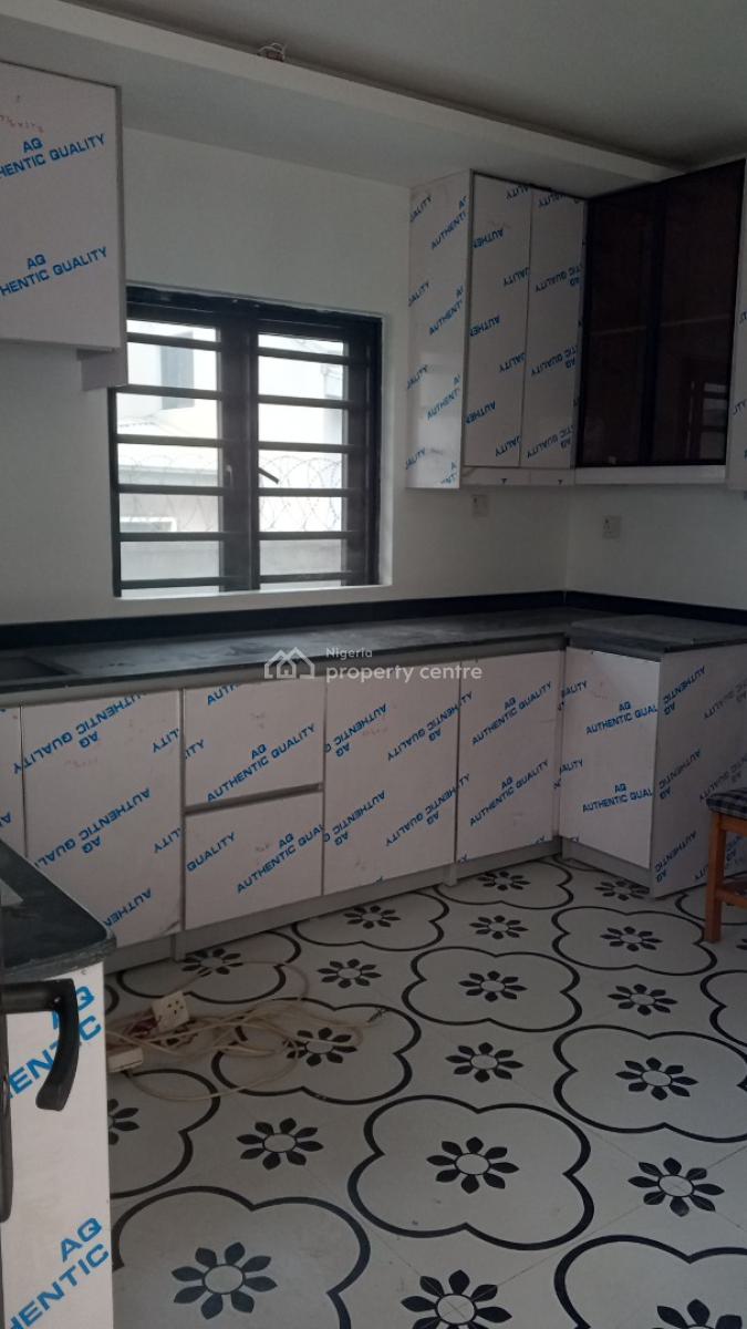5 Bedrooms Semi-detached House, Shangisha, Gra Phase 2, Magodo, Lagos, Semi-detached Duplex for Rent