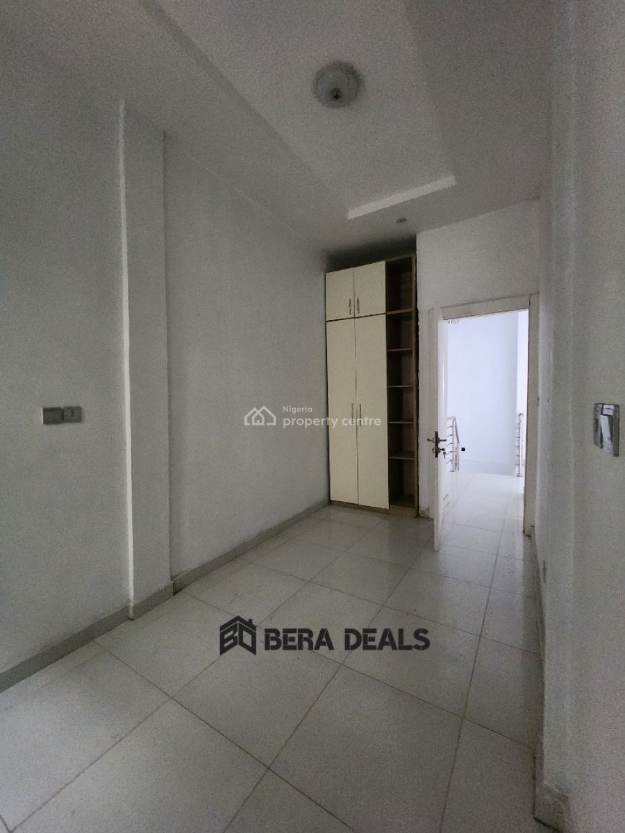 4 Bedroom Semi-detached House, Ikota, Lekki, Lagos, Semi-detached Duplex for Sale