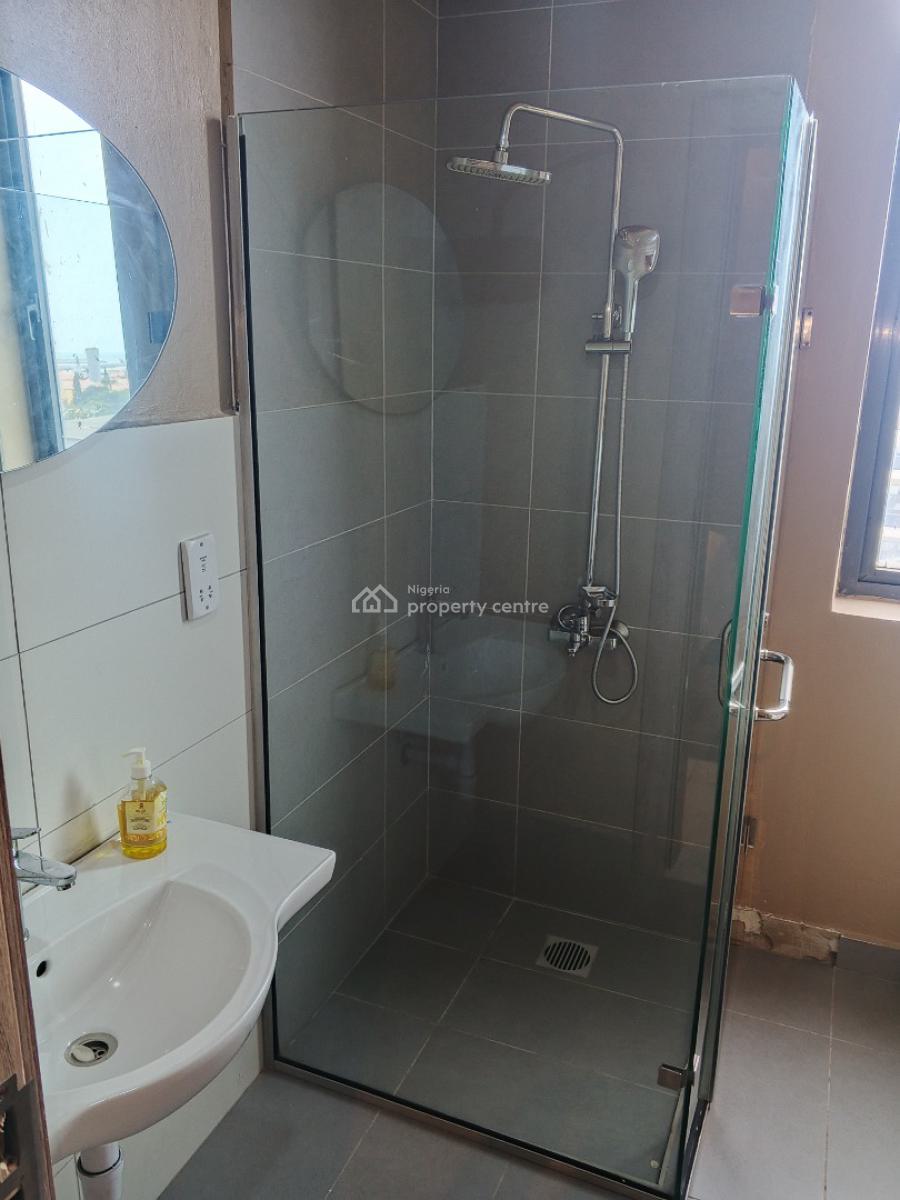 2 Bedrooms Tastefully Finished Fully Furnished Serviced Apartment, Off White Sand Street Ocean Side, Lekki Phase 1, Lekki, Lagos, Flat / Apartment for Rent