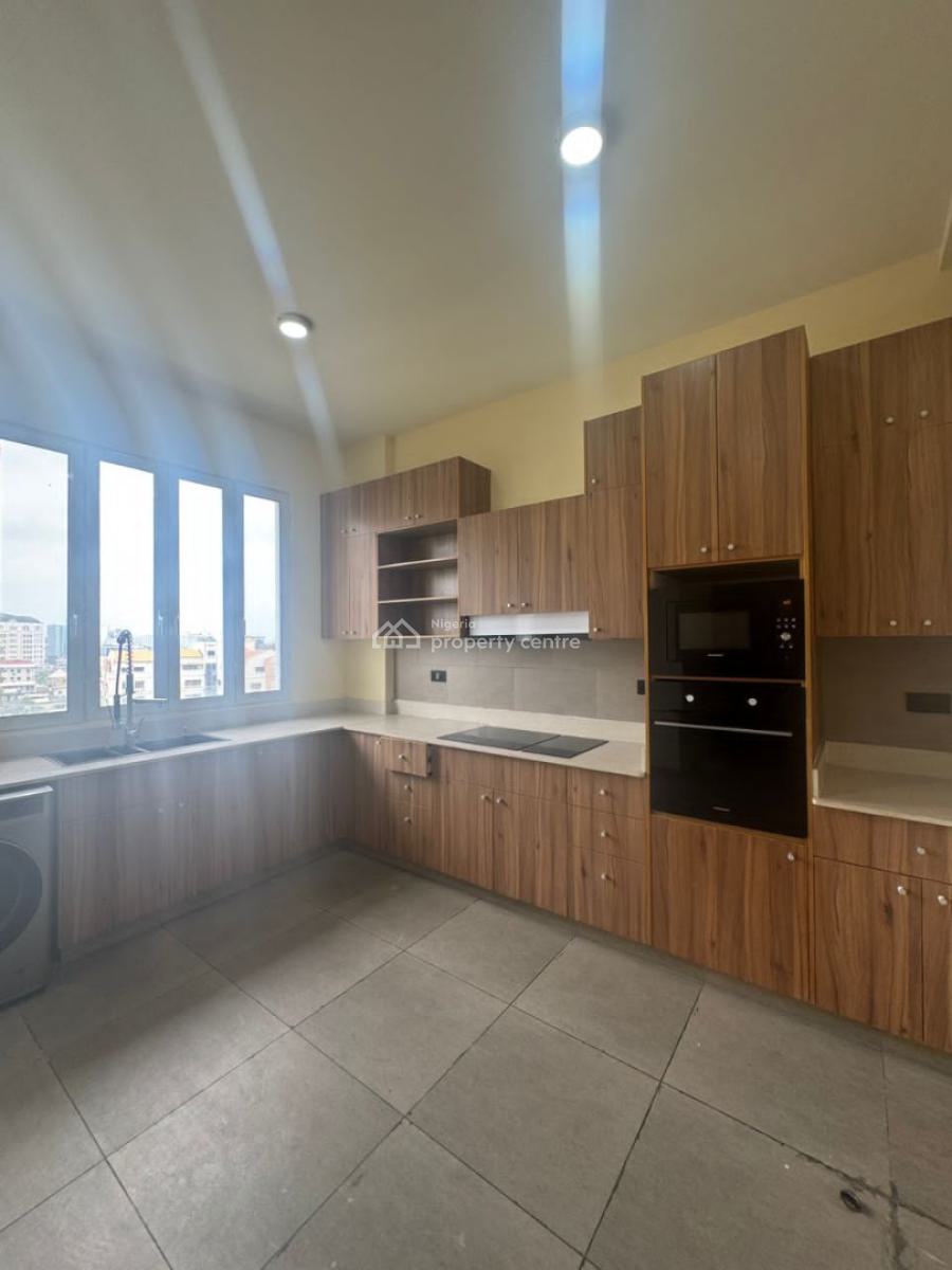 3 Bedrooms Flat, Musa Yaradua, Victoria Island (vi), Lagos, Flat / Apartment for Sale