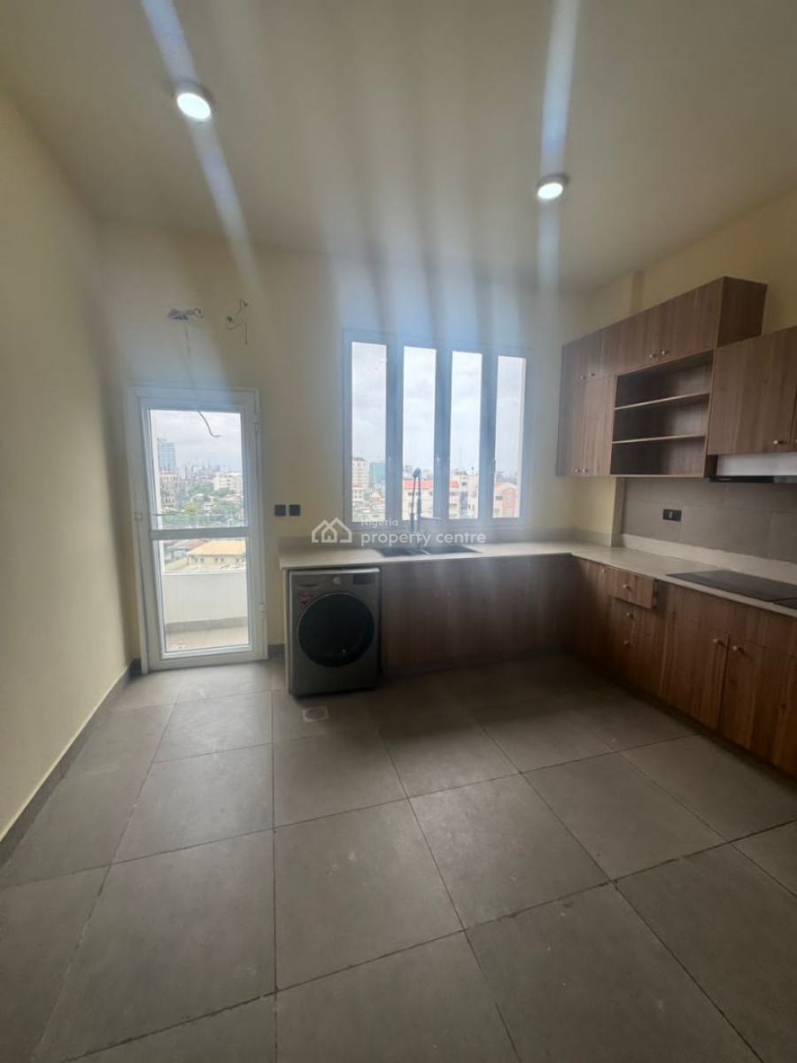 3 Bedrooms Flat, Musa Yaradua, Victoria Island (vi), Lagos, Flat / Apartment for Sale