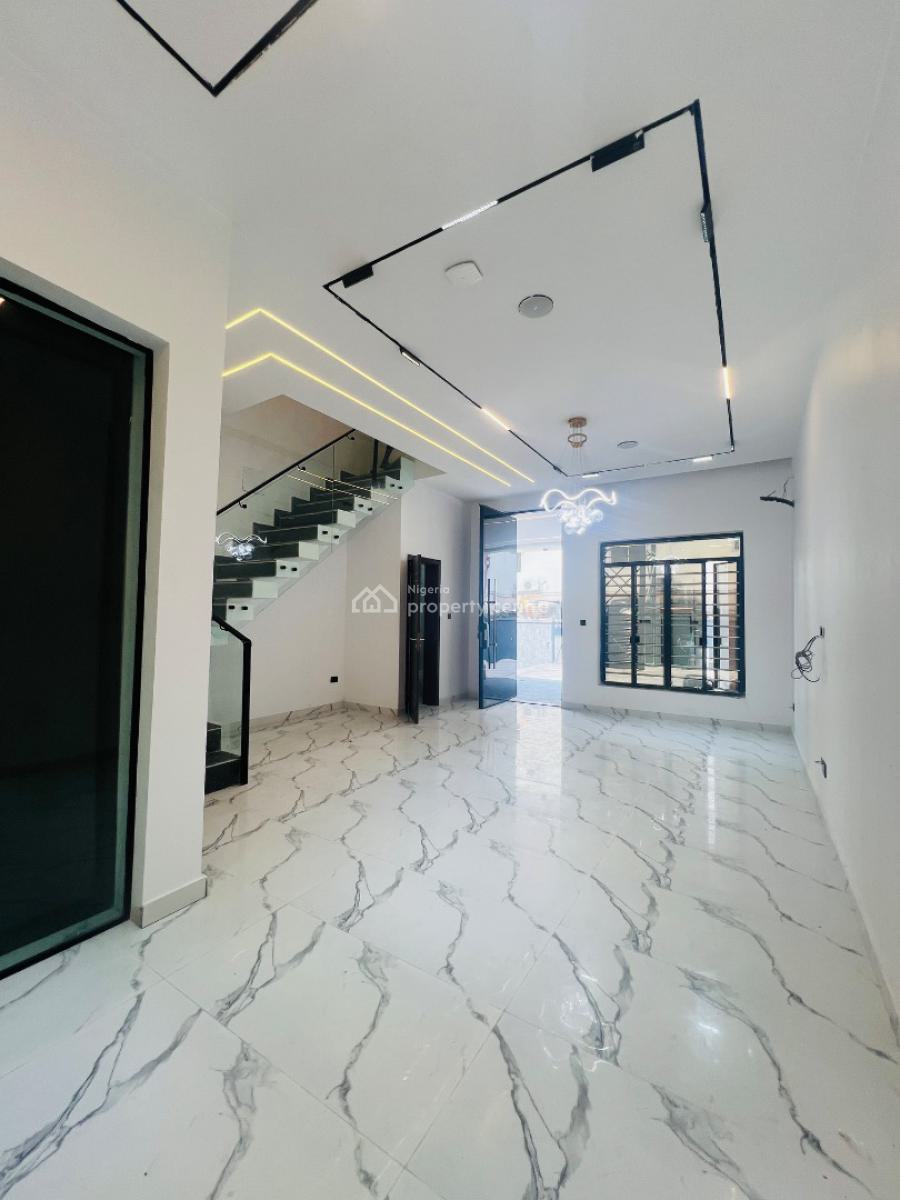 4 Bedroom Terrace Duplex with Swimming Pool, Osapa, Lekki, Lagos, Terraced Duplex for Sale