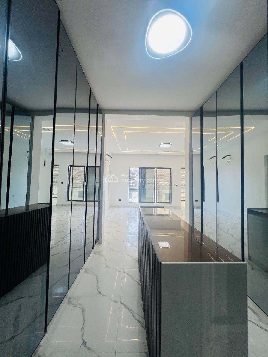 4 Bedroom Terrace Duplex with Swimming Pool, Osapa, Lekki, Lagos, Terraced Duplex for Sale