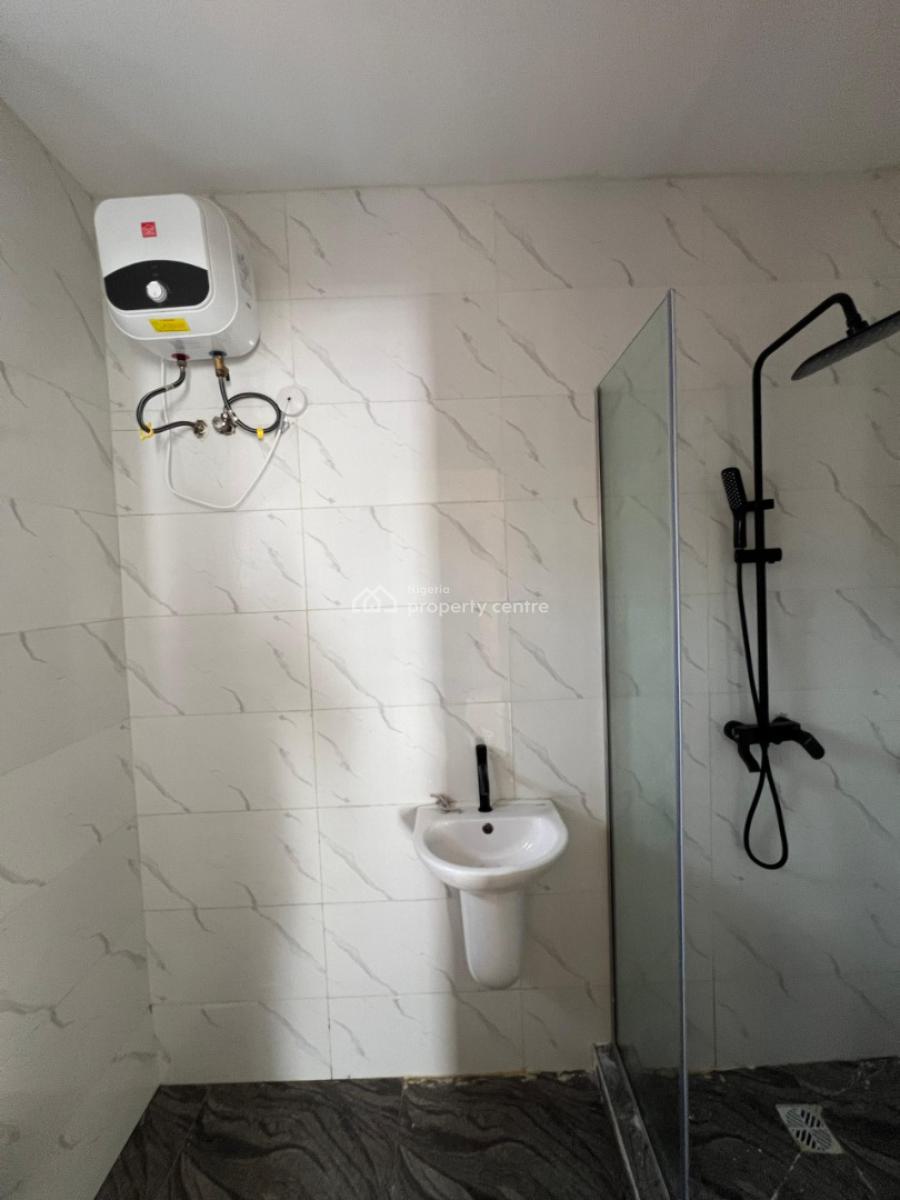 3-bedroom Apartment, Osapa, Lekki, Lagos, Flat / Apartment for Rent