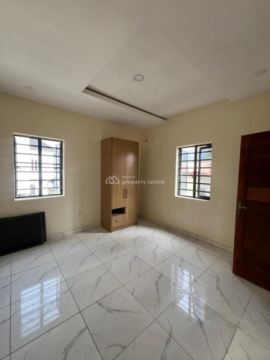 3-bedroom Apartment, Osapa, Lekki, Lagos, Flat / Apartment for Rent