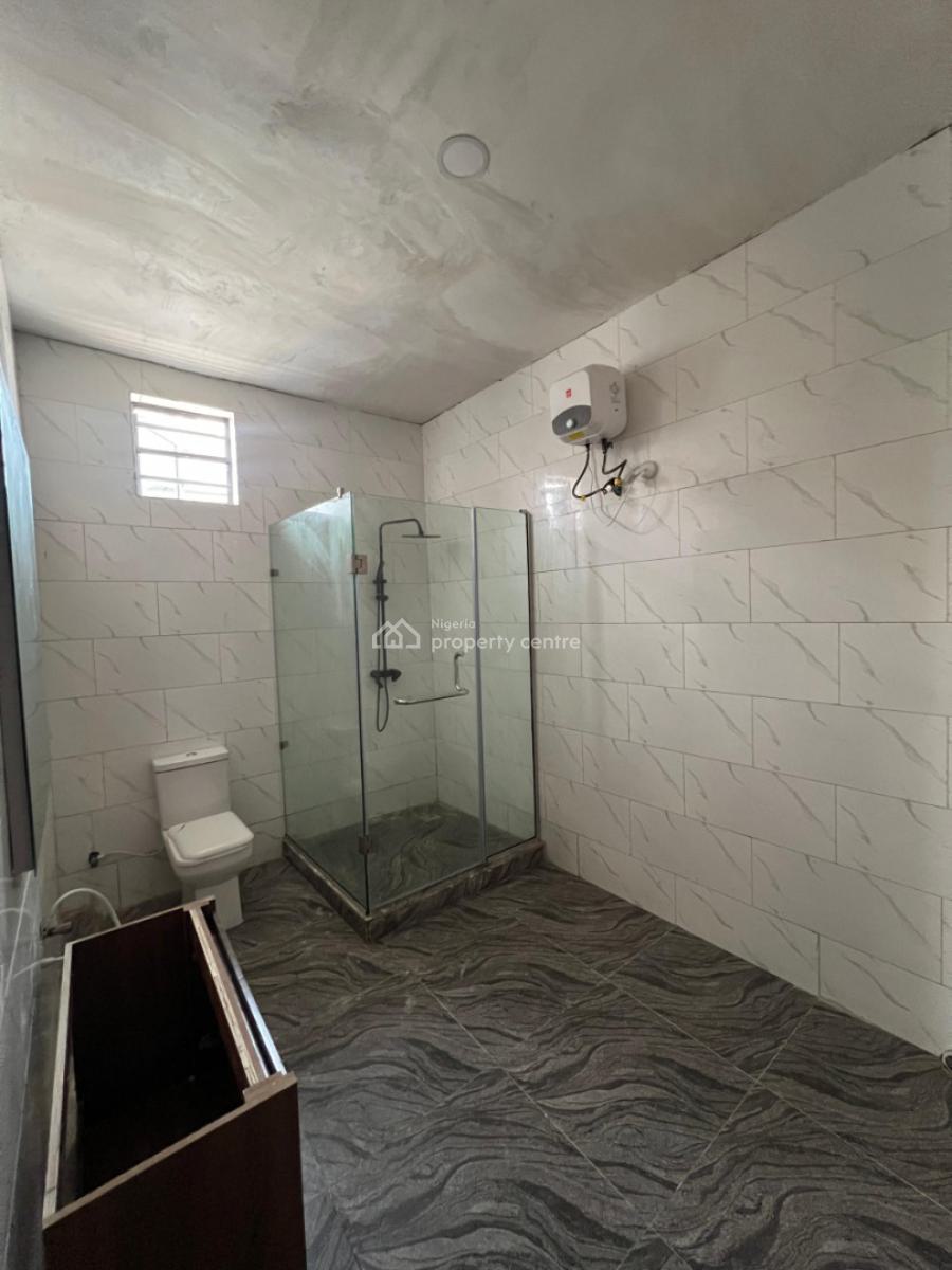 3-bedroom Apartment, Osapa, Lekki, Lagos, Flat / Apartment for Rent