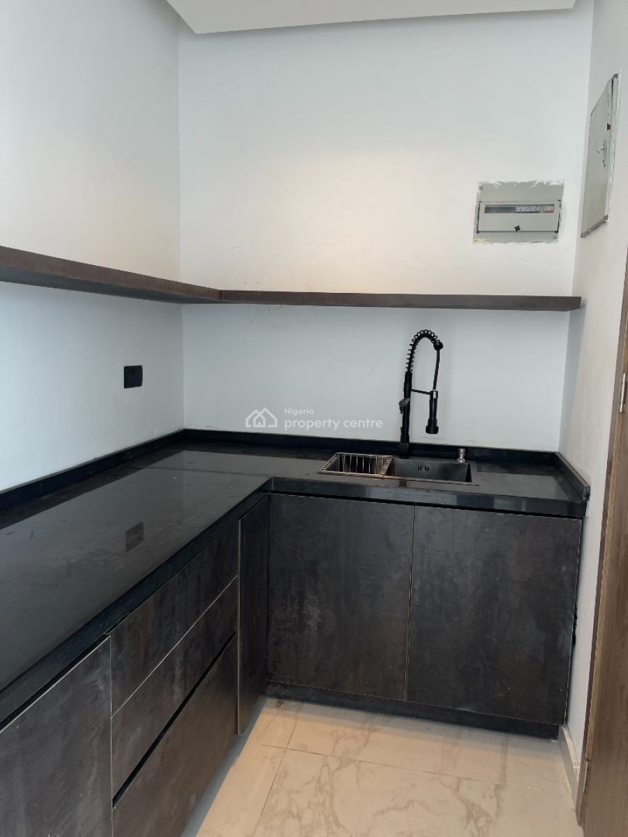 5-bedroom Semi-detached Duplex, Cowrie Creek Estate, Ikate, Lekki, Lagos, Semi-detached Duplex for Sale