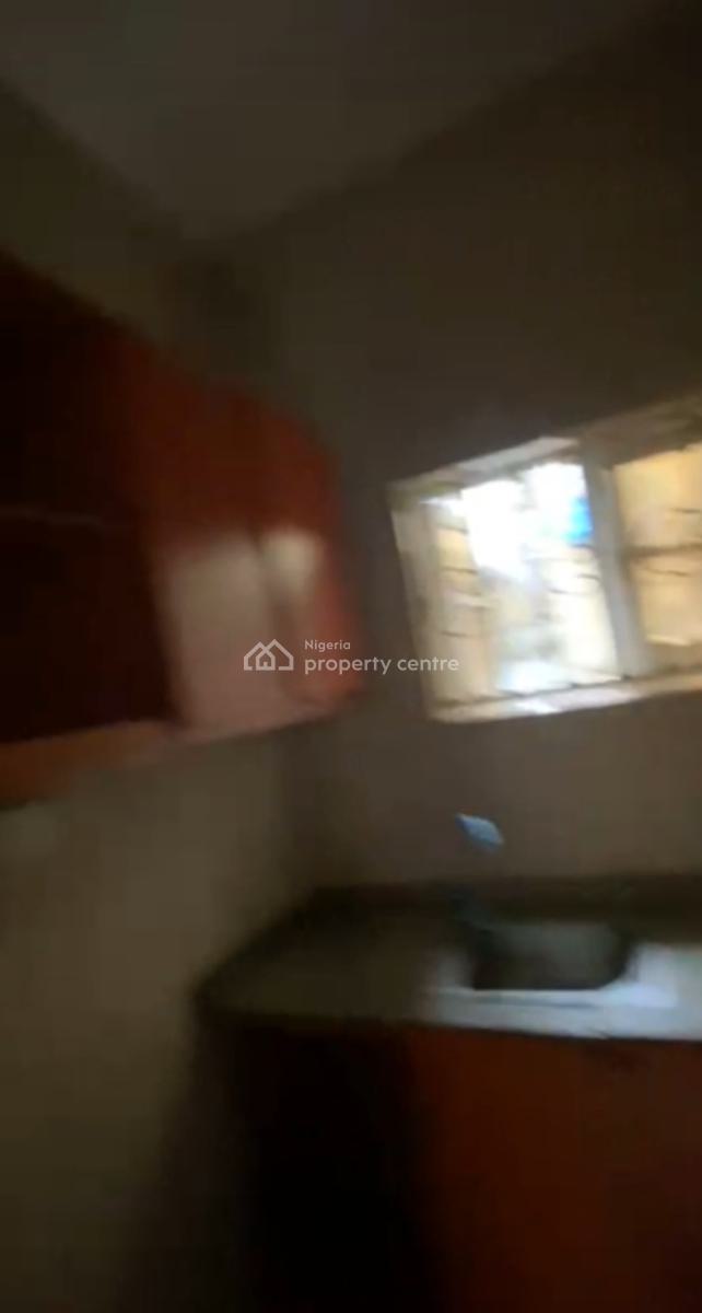 Well Planned Spaciously Built 1 Bedroom Flat 2 Toilets, Berger, Life Camp, Abuja, Flat / Apartment for Rent