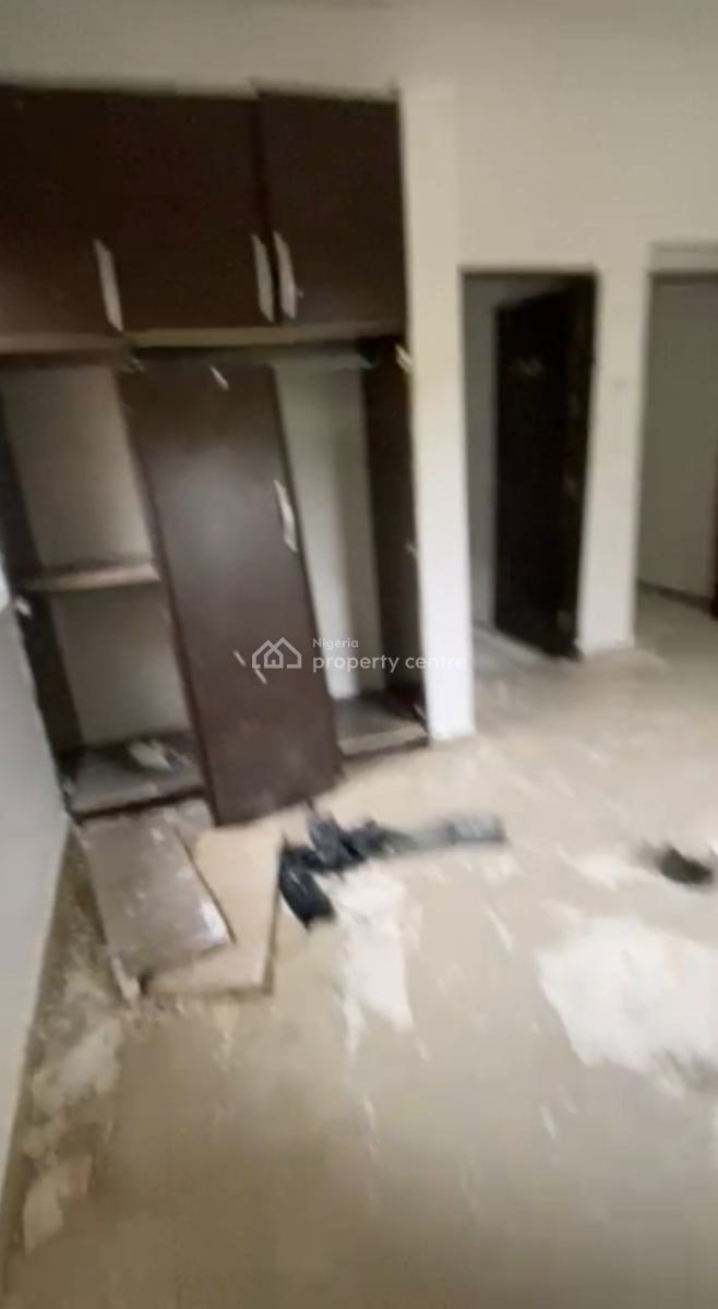 Well Planned Spaciously Built 1 Bedroom Flat 2 Toilets, Berger, Life Camp, Abuja, Flat / Apartment for Rent
