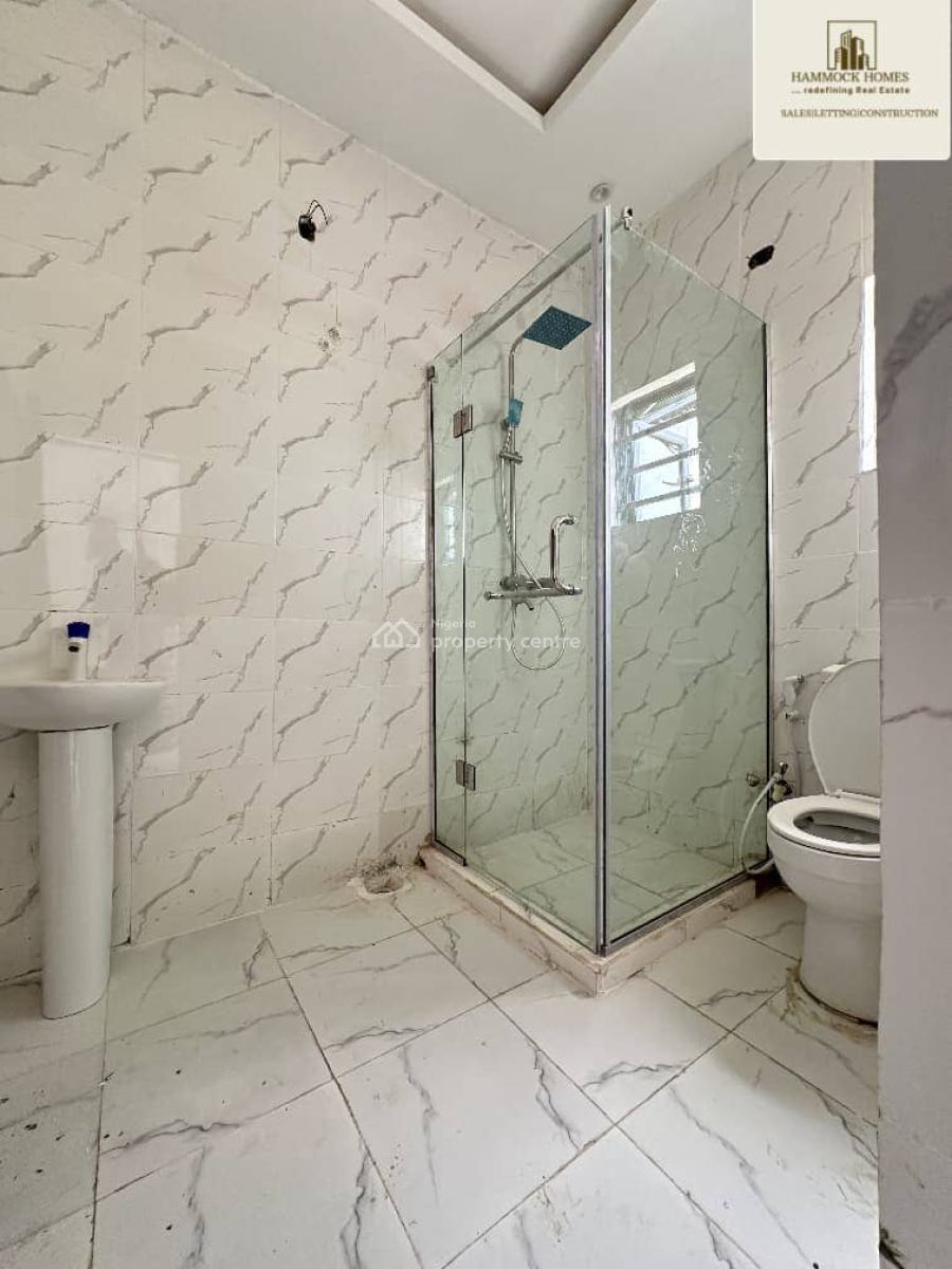 Luxury 2-bedroom Apartment Brand New & Elegantly Finished, Chief Lateef Oyelade Gra, Ring Road Estate, Oluyole, Oyo, Flat / Apartment for Sale