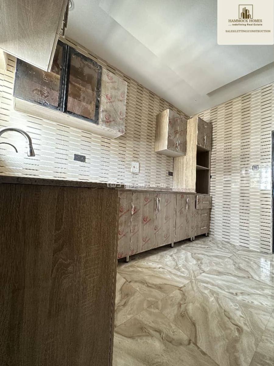Luxury 2-bedroom Apartment Brand New & Elegantly Finished, Chief Lateef Oyelade Gra, Ring Road Estate, Oluyole, Oyo, Flat / Apartment for Sale