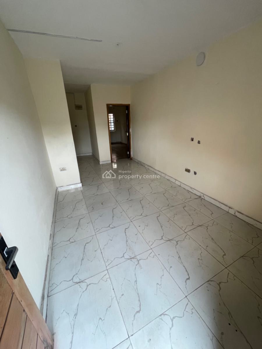 Well Renovated 1 Bedroom Apartment with Excellent Facilities, Ogidan, Sangotedo, Ajah, Lagos, Flat / Apartment for Rent