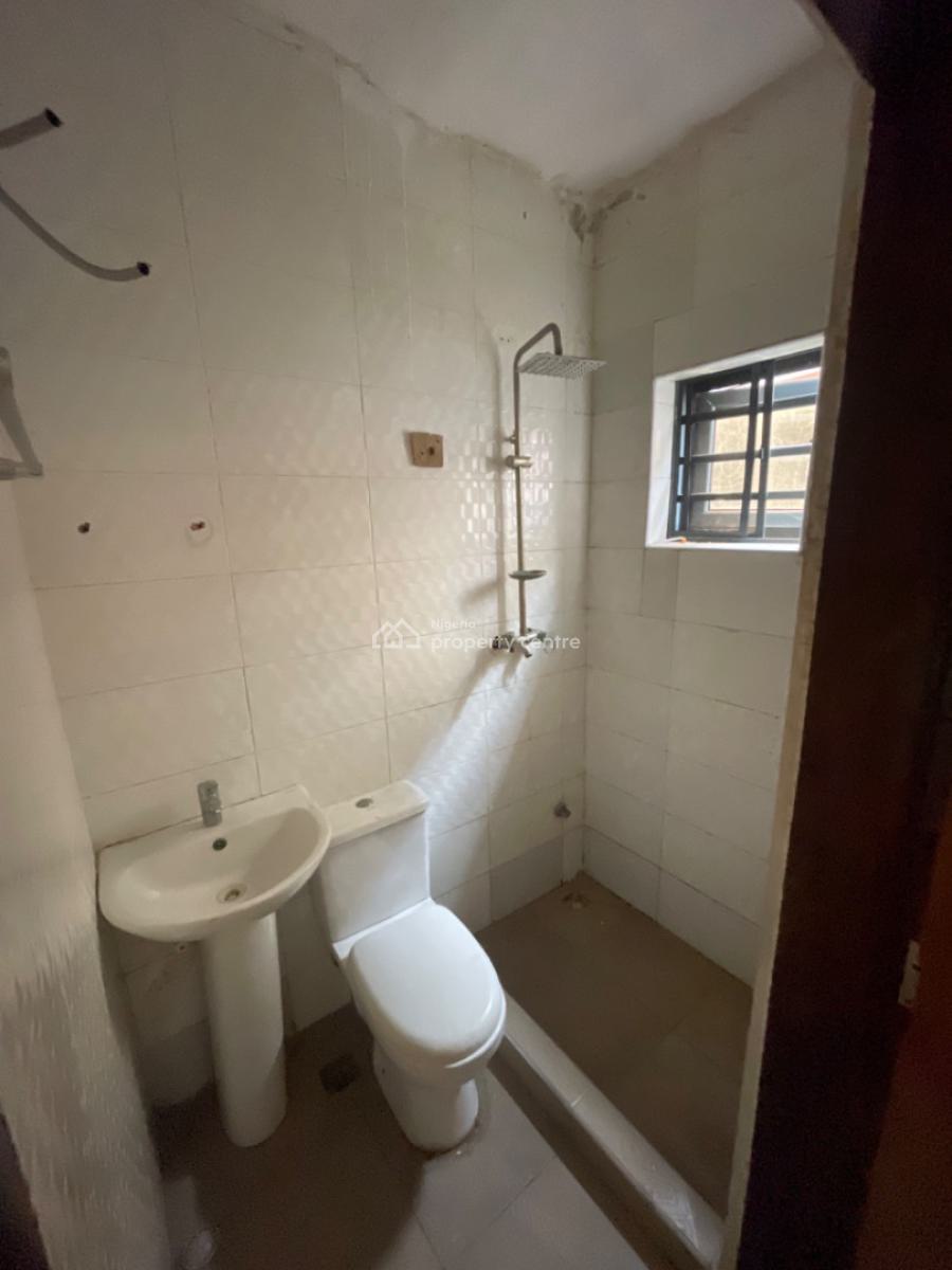 Well Renovated 1 Bedroom Apartment with Excellent Facilities, Ogidan, Sangotedo, Ajah, Lagos, Flat / Apartment for Rent